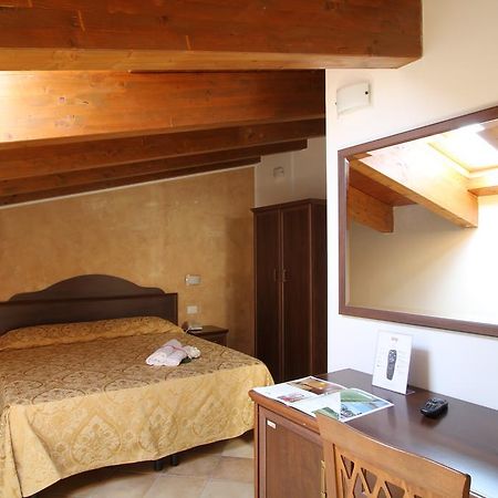 Country House Il Ponte Alba Adriatica Eksteriør bilde