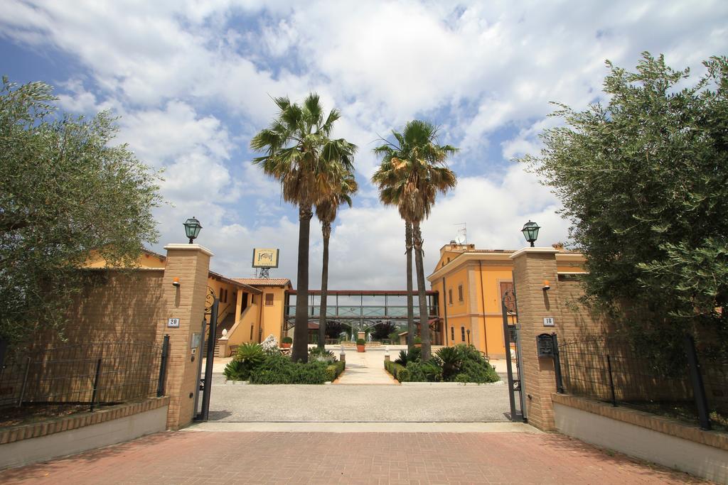 Country House Il Ponte Alba Adriatica Eksteriør bilde