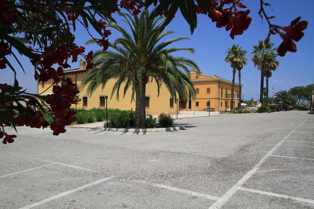 Country House Il Ponte Alba Adriatica Eksteriør bilde